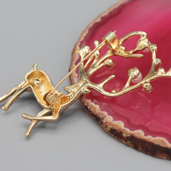 Deer Holidays Christmas pin brooch jewelry fashion pearl pearls elegant new - Picture 6 of 12